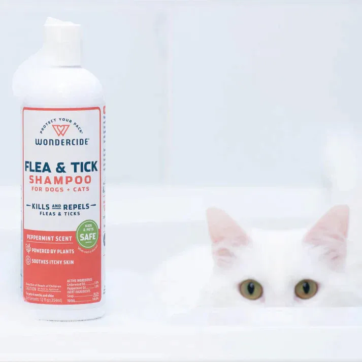 Wondercide Peppermint Scent Flea & Tick Shampoo for Dogs   Cats with Natural Essential Oils